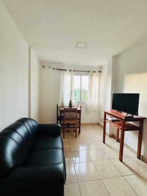Communal lounge/ TV room, TV and multimedia, Living room, Seating area, Dining area, Evening entertainment