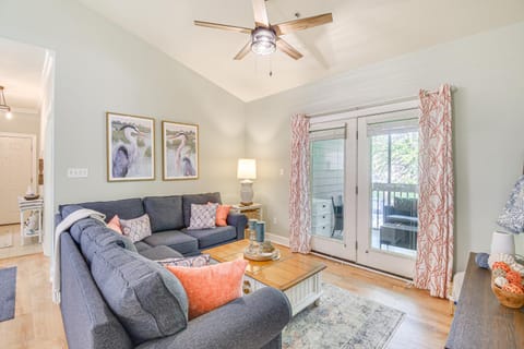 Snowbirds Welcome Foley Condo with Pool Access Apartment in Foley