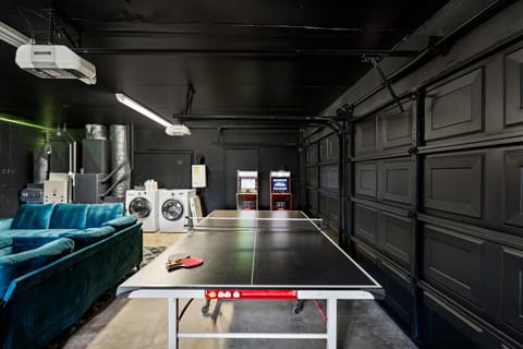 Pool-GameRoom-HomeTheater-Bar-PlayStructure-FirePit Villa in Sierra Nevada