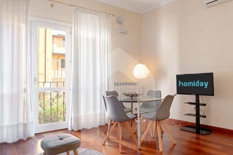 TV and multimedia, Living room, Dining area