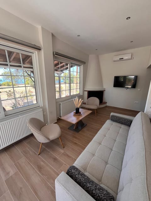 TV and multimedia, Seating area