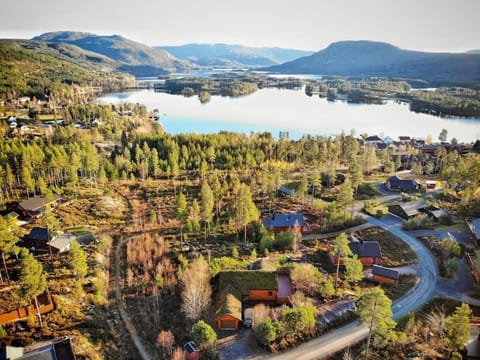Property building, Neighbourhood, Natural landscape, Bird's eye view, View (from property/room), Lake view, Landmark view, Mountain view