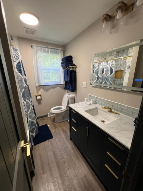 Hillside country cabin Cabin in Ohio