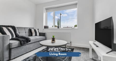 Communal lounge/ TV room, TV and multimedia, Living room