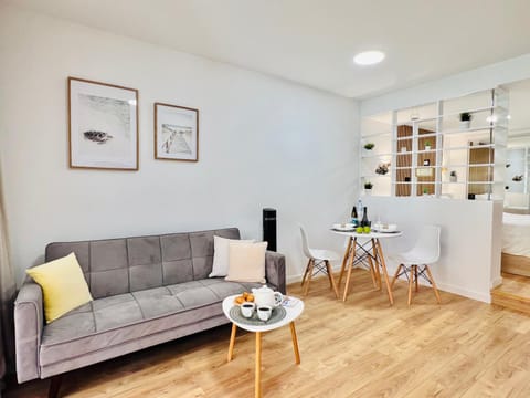 Bed, Living room, Dining area