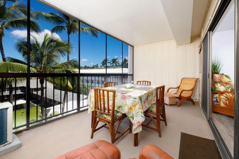 Kona Plaza#411 House in Holualoa