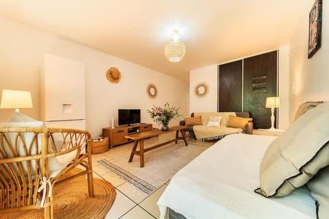 TV and multimedia, Seating area
