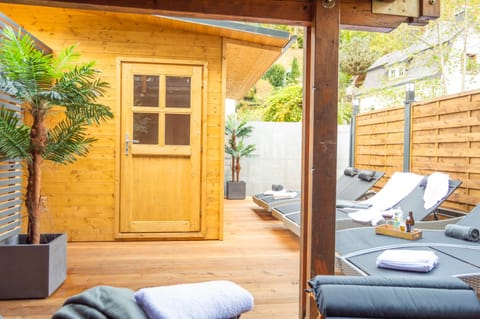 Sauna, Spa and wellness centre/facilities, sunbed