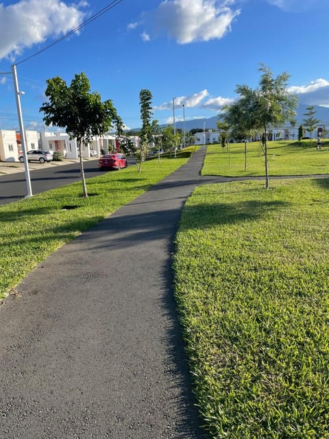 Neighbourhood, Natural landscape