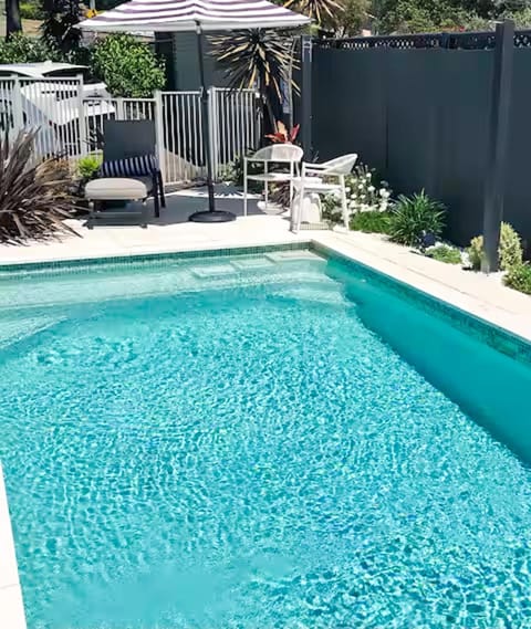Day, Pool view, Swimming pool, sunbed