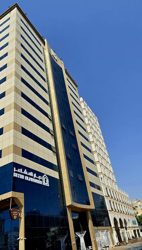 Property building, Day