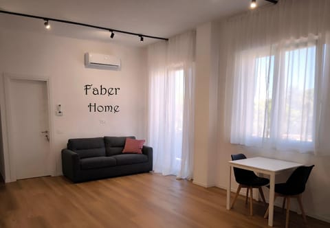 Living room, Internal: Not applicable to any particular room
