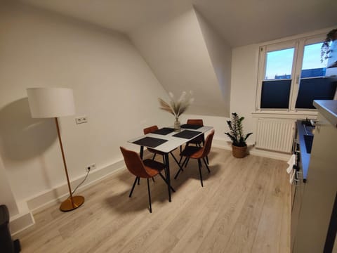 Dining area, kitchen