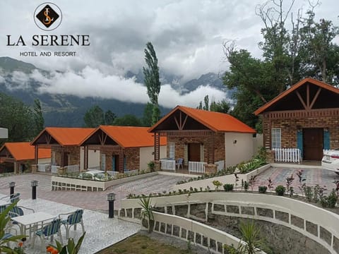 Property building, Nearby landmark, Restaurant/places to eat, Spring, Day, Natural landscape, Activities, Activities, Garden, View (from property/room), View (from property/room), Balcony/Terrace, Balcony/Terrace, Animals, Animals, Text overlay, Garden view, Garden view, Landmark view, Landmark view, Mountain view, Mountain view, Street view, Street view, Meals, Meals, Breakfast, Non alcoholic drinks, minibar, room service, room service, shuttle, shuttle, VIP, VIP, VIP