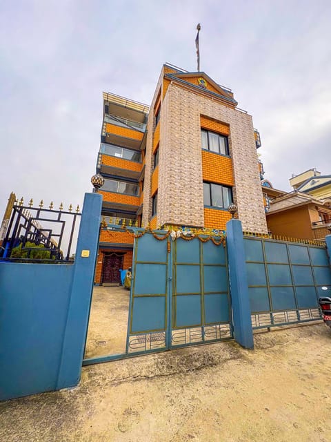 Property building, Day