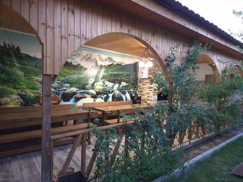 Garden, Dining area