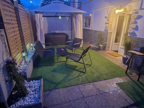 Spa Privatif en Pleine Nature à 1h de Paris House in Île-de-France