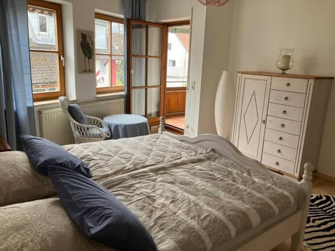 Großzügige, helle 3,5 Zimmer Wohnung Apartment in Albstadt
