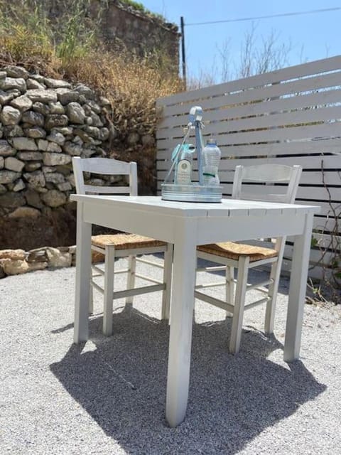 TCupStudios - Asteria Apartment in Islands