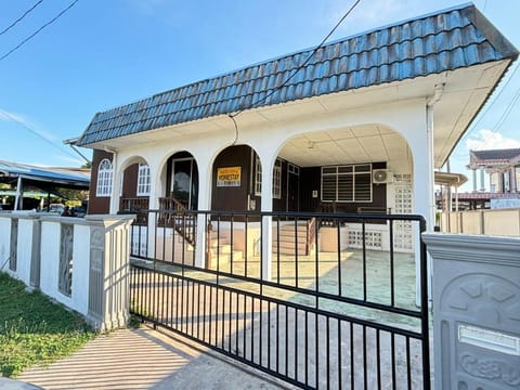 Property building, Parking