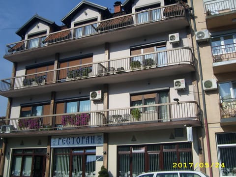 Ima dana Bed and Breakfast in Vojvodina