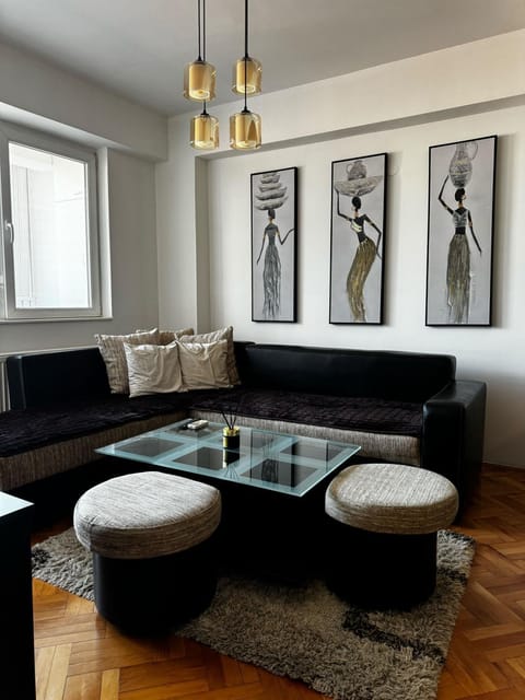 Living room, Decorative detail, Decorative detail, Seating area