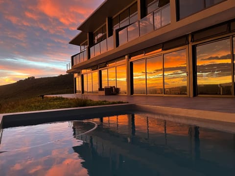 Swimming pool, Sunrise