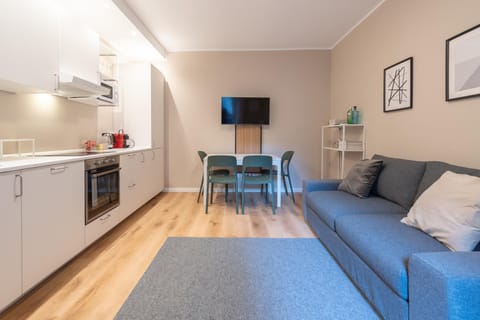 Kitchen or kitchenette, Seating area