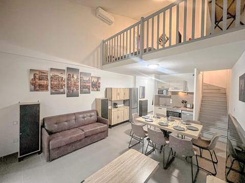 Kitchen or kitchenette, Living room, Dining area, stove