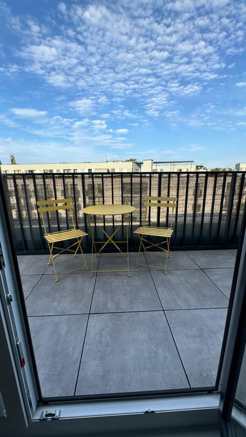 Balcony/Terrace, Balcony/Terrace