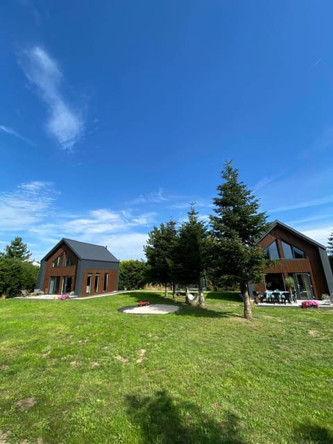 Property building, Spring, Natural landscape, Garden, Garden view