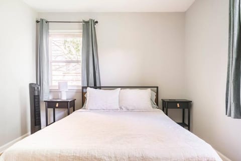 El Retro- Mid Century Ranch near Horse Park & Rupp House in Lexington