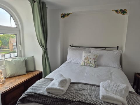 2 Bed Maisonette with Sofa Bed - Ideal for Groups #26C Apartment in Portsmouth