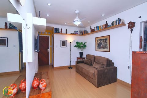 Stylish and comfortable 2 bedrooms in Leblon Apartment in Rio de Janeiro