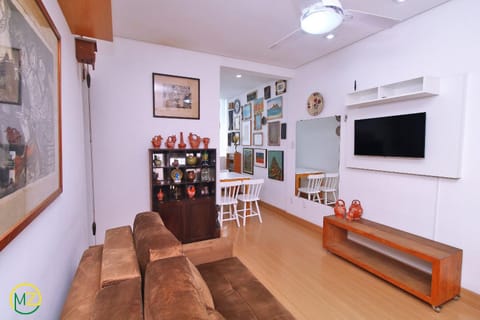 Stylish and comfortable 2 bedrooms in Leblon Apartment in Rio de Janeiro