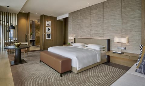 Living room, Photo of the whole room, Seating area, Bedroom