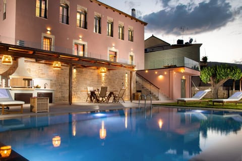 Property building, Swimming pool