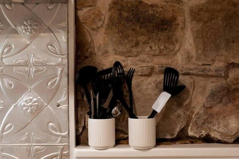 Tamara Cottage Historic Warmth House in Hobart