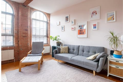 Living room, Lounge or bar