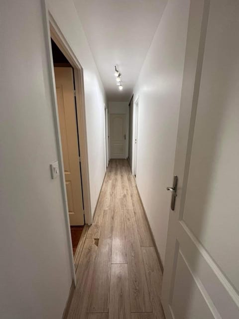 Big Appartement new courbevoie Defense Apartment in Puteaux