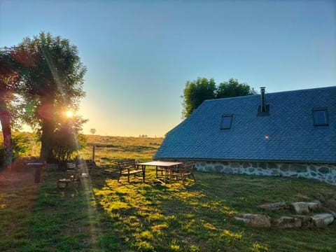 location d'un Buron sur l'Aubrac Chalet in Auvergne-Rhône-Alpes