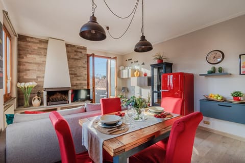 Casa Tofanelli, a Smart Apartment with Terrace Apartment in Capannori