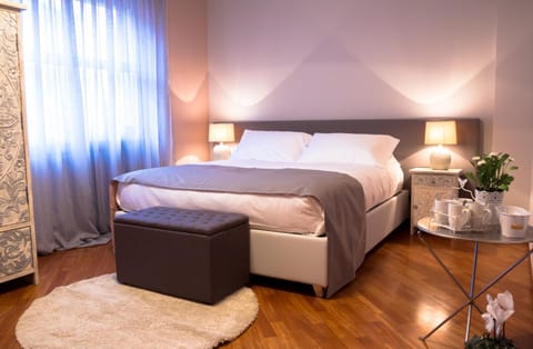 Bed, Decorative detail