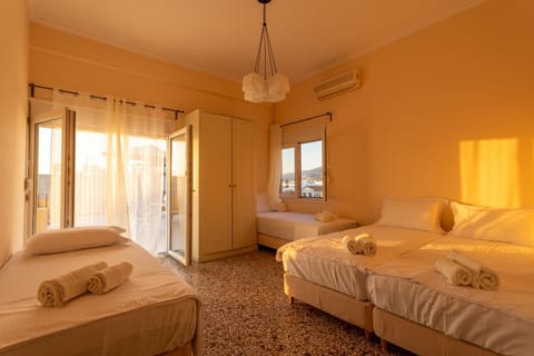 Bed, Photo of the whole room, Bedroom, towels, air conditioner