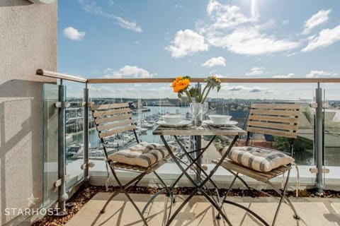 StarHost Residences - Stunning 2 bed Apt with Marina Views Apartment in Southampton