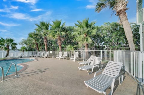 The Landing 213 Apartment in West Beach
