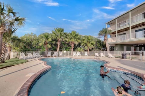 The Landing 213 Apartment in West Beach