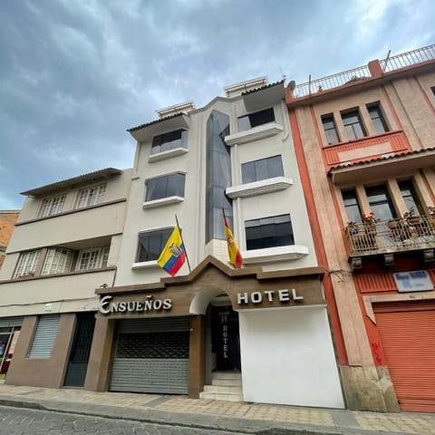 Property building, Facade/entrance