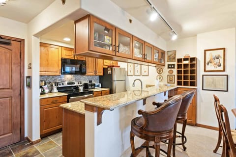 The Borders Lodge - Lower Borders 405 Apartment in Beaver Creek