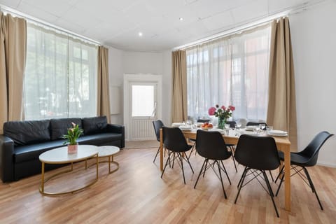 Living room, Seating area, Dining area